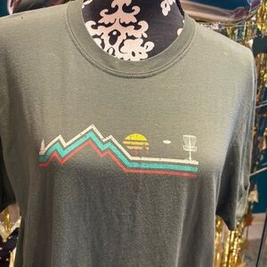 EUC Gildan * Olive Disc Golf Men's Graphic Tee Large L Sports Frisbee Fun Simple